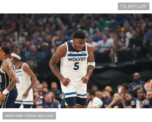 唐斯外线稳稳发炮，森林狼火力全开